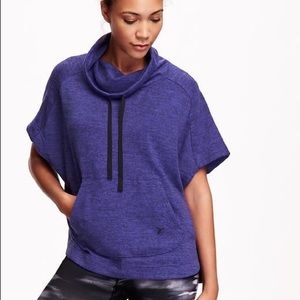 Loose fit sweater knit active poncho
